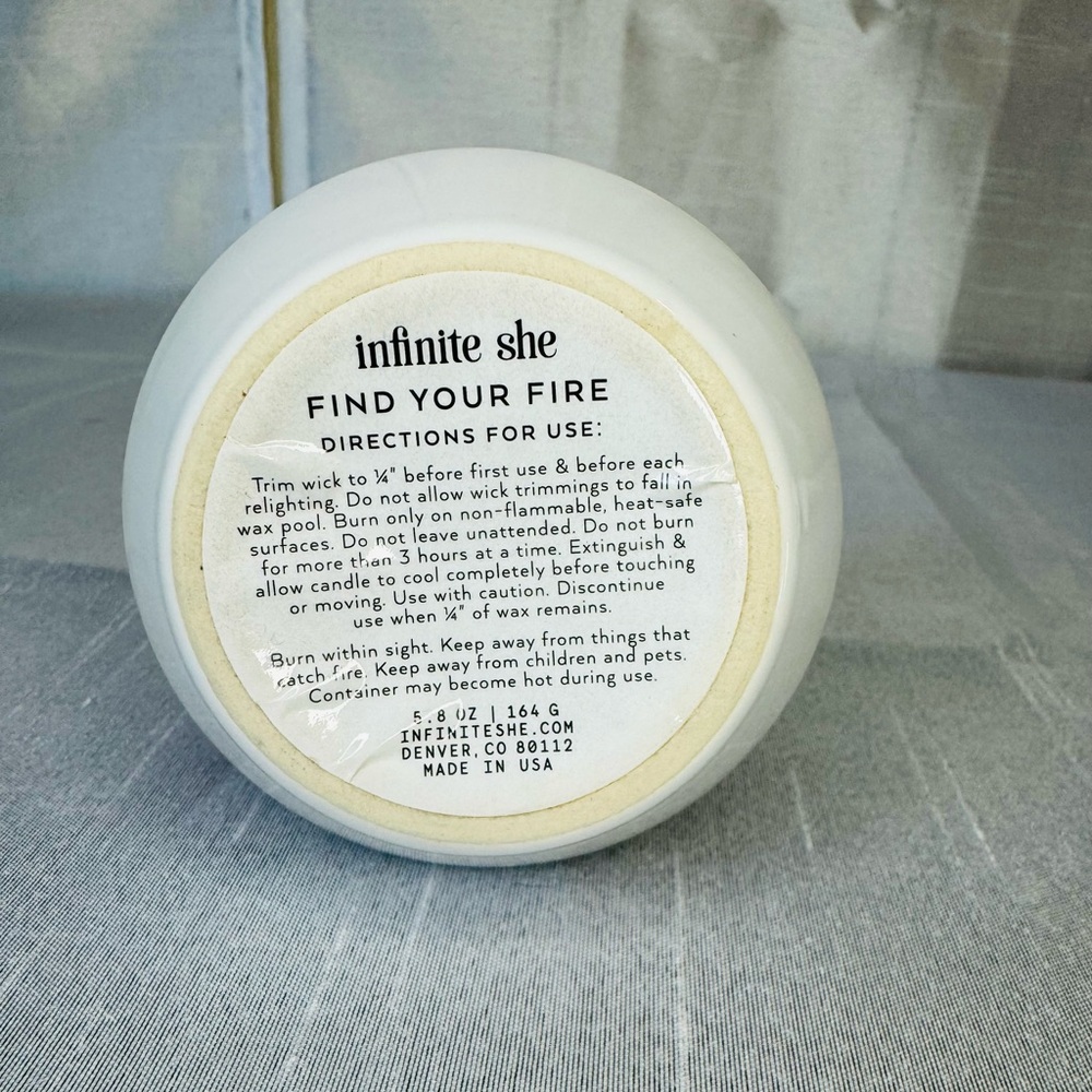 Infinite she find your fire mini candle - Picture 3 of 5